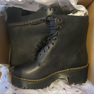 NWT DR. Marten’s SHRIVER HI WOMEN'S WYOMING LEATHER HEELED BOOTS